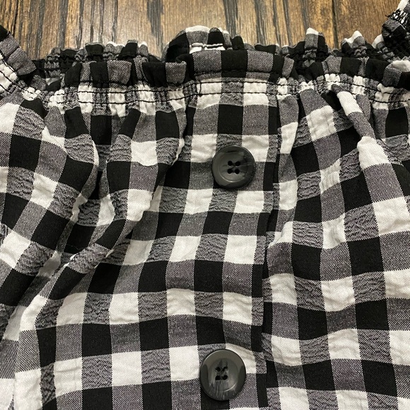 H&M Gingham Puff Sleeve Off-Shoulder Top - Picture 5 of 10